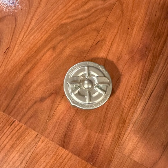 New Vintage Gas Cap For John Deere Liquifire, Sportfire - 2 1/2" Diameter (Part 7J204347) 7 thumbnail image